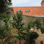 Apartments And Rooms With Parking Space Mali Losinj