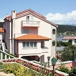 Apartments And Rooms By The Sea Supetarska Draga - Donja, Rab - 5033