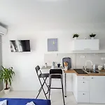 Studio Apartman Luna