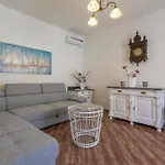 Ferienhaus Fuer 6 Personen Ca 104 Qm In Crikvenica, Kvarner Bucht Crikvenica Und Umgebung
