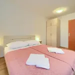 Appartement Mit Terrasse