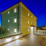 Appartement Mit Balkon Und Meerblick