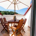 Ferienwohnung Mit Terrasse Fuer 9 Personen