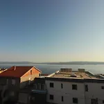 Schoene Ferienwohnung In Crikvenica Mit Grill, Garten Und Terrasse