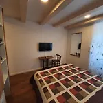 Room Cs Cres