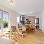 Apartment Mialis