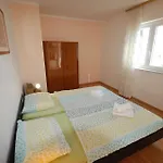 Ferienwohnung Fuer 4 Personen Ca 46 Qm In Njivice, Kvarner Bucht Krk