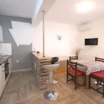 Studio Fuer 2 Personen Ca 30 Qm In Njivice, Kvarner Bucht Krk