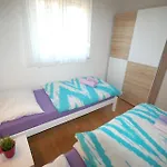 Ferienwohnung Fuer 4 Personen Ca 40 Qm In Njivice, Kvarner Bucht Krk