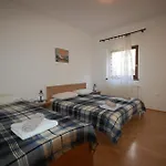 Ferienwohnung Fuer 6 Personen Ca 75 Qm In Njivice, Kvarner Bucht Krk