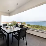 Penthouse Porat By El-Pi Tours