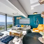 Luxury Apartment With Whirlpool