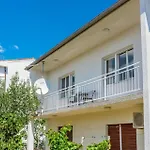 Ferienwohnung Fuer 6 Personen Ca 85 Qm In Novi Vinodolski, Kvarner Bucht Crikvenica Und Umgebung