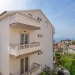 Stunning Apartment In Banjol With House Sea View