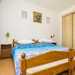 Ferienwohnung Fuer 4 Personen Ca 68 Qm In Njivice, Kvarner Bucht Krk