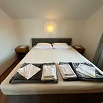 Apartments In Crikvenica 44015
