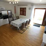 Studio Fuer 7 Personen Und 1 Kind In Novi Vinodolski, Kvarner Bucht Crikvenica Und Umgebung