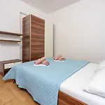 Meerblick Apartment Mit Wifi, Grill, Klima Und Strandnah