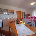 Ferienwohnung Fuer 4 Personen Ca 55 Qm In Bogovici, Kvarner Bucht Krk