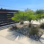 Villa Adriatic, Apartment Chiara With Sea View And Heated Swimming Pool, Free Private Parking,