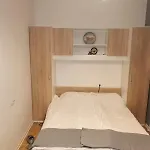 Cozy Studio Apartment Dina 1 - City Center