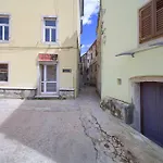 Vrbnik Old City Loft