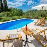 1 Bedroom Lovely Home In Lovran