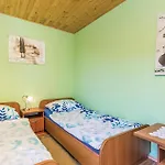 Gorgeous Apartment In Medveja With House Sea View