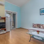 2 Bedroom Amazing Apartment In Pinezici