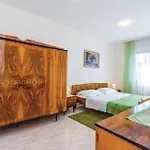 Beautiful Apartment In Matulji With Kitchen