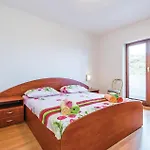 Amazing Home In Icici With House Sea View