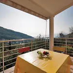 1 Bedroom Stunning Apartment In Moscenicka Draga