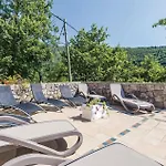 1 Bedroom Beautiful Apartment In Moscenicka Draga