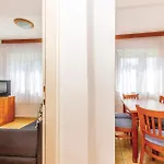 Cozy Apartment In Dramalj With Wifi