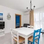 1 Bedroom Gorgeous Apartment In Moscenicka Draga
