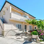 Apartment Supetarska Draga - Donja 2013B