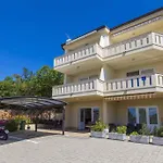 Apartment In Dramalj 41653
