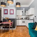 Apartment Tiziano-Belveder With Private Garage