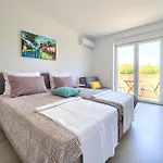 Villa Bella Vista With Sea View