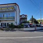 Tri Palme