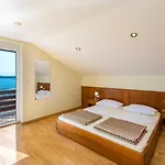Apartman Nada 4
