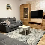 Marina Spacious Family Apartment