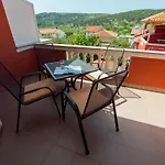 Apartments With A Parking Space Lopar, Rab - 22674