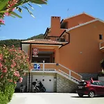 Apartments Melita
