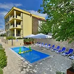 Apartment Leko-4 By Interhome