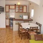 Silo Apartment 9