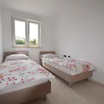 Apartment In Omisalj/Insel Krk 35666