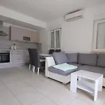 Apartment In Omisalj/Insel Krk 35666