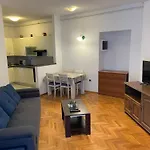 Rijeka Center - 5 Min Walk To Everything Important