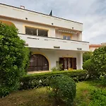 Apartment Anton
